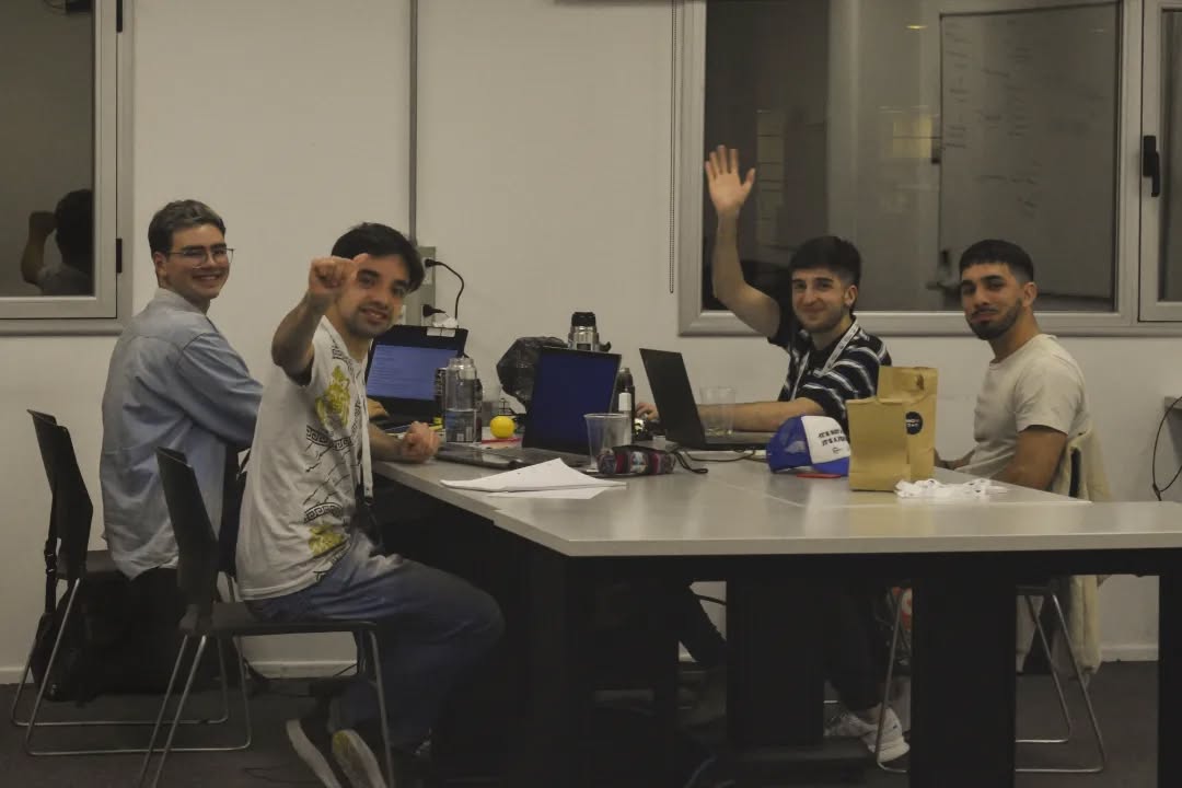 El equipo +1